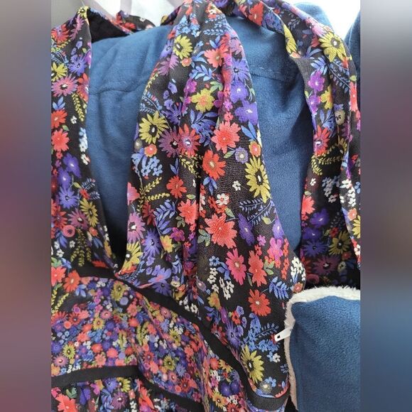 One Dress  - Picture 12 of 16